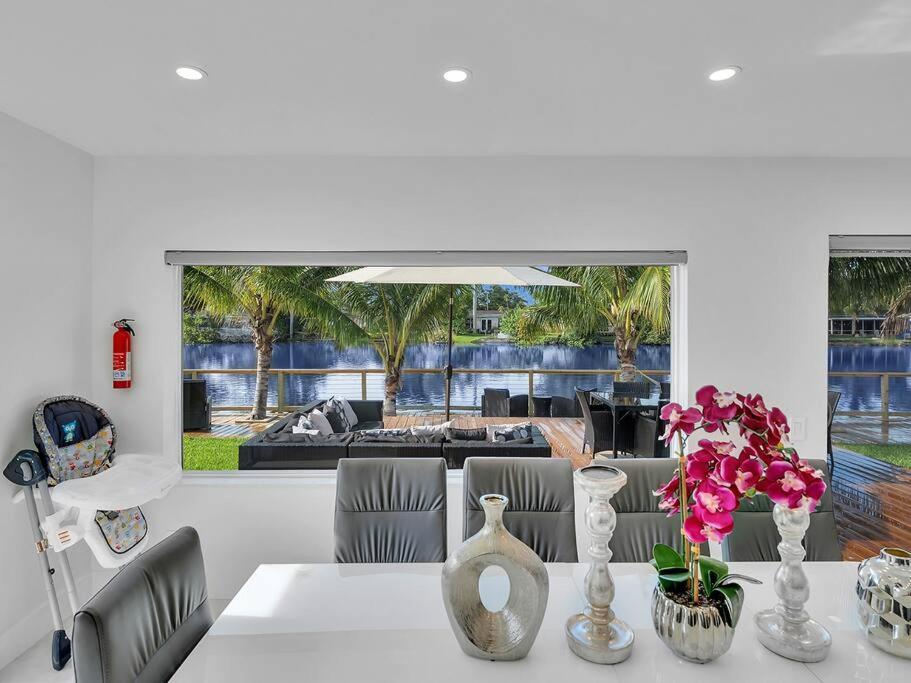 5-Star Lakefront Oasis In Hollywood-Hard Rock Casino Fort Lauderdale Exterior foto